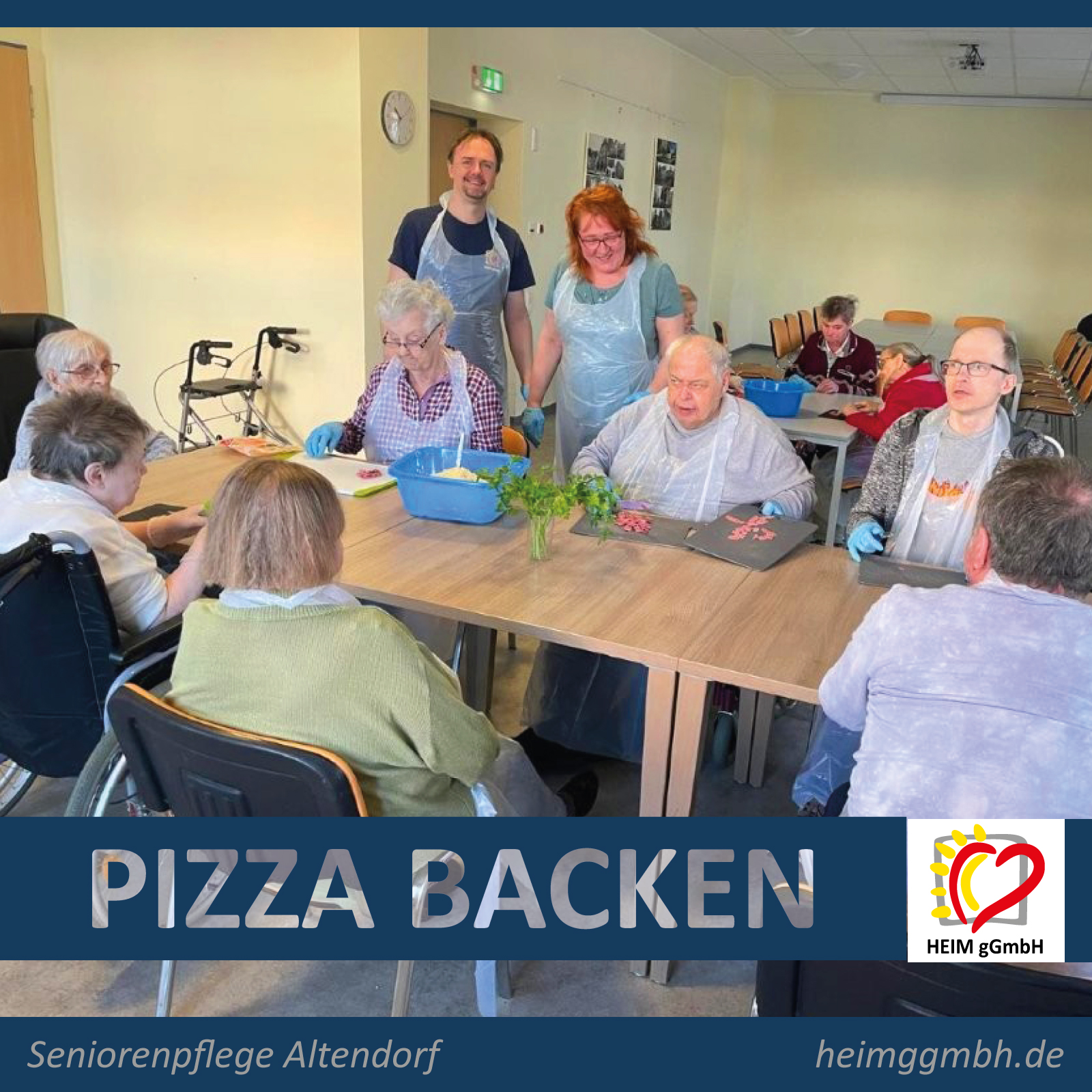 Gemeinsames Pizzabacken in unserem Seniorenpflegeheim Chemnitz Altendorf der HEIM gemeinnützigen GmbH. Gemeinsam. Sozial. Engagiert.