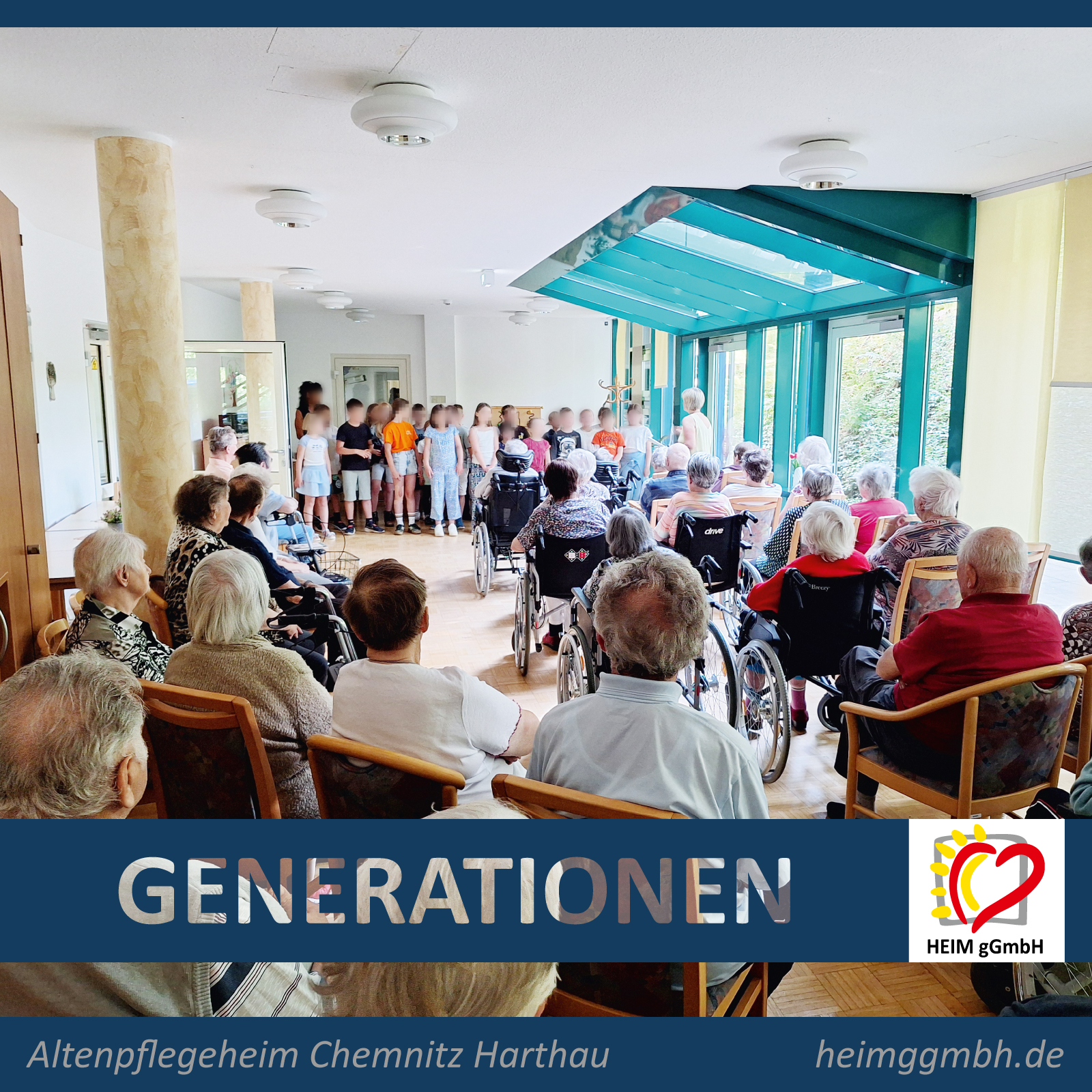 Die Schüler und Schülerinnen der Grundschule Harthau zu Gast im Altenpflegeheim Harthau der HEIM gGmbH in Chemnitz