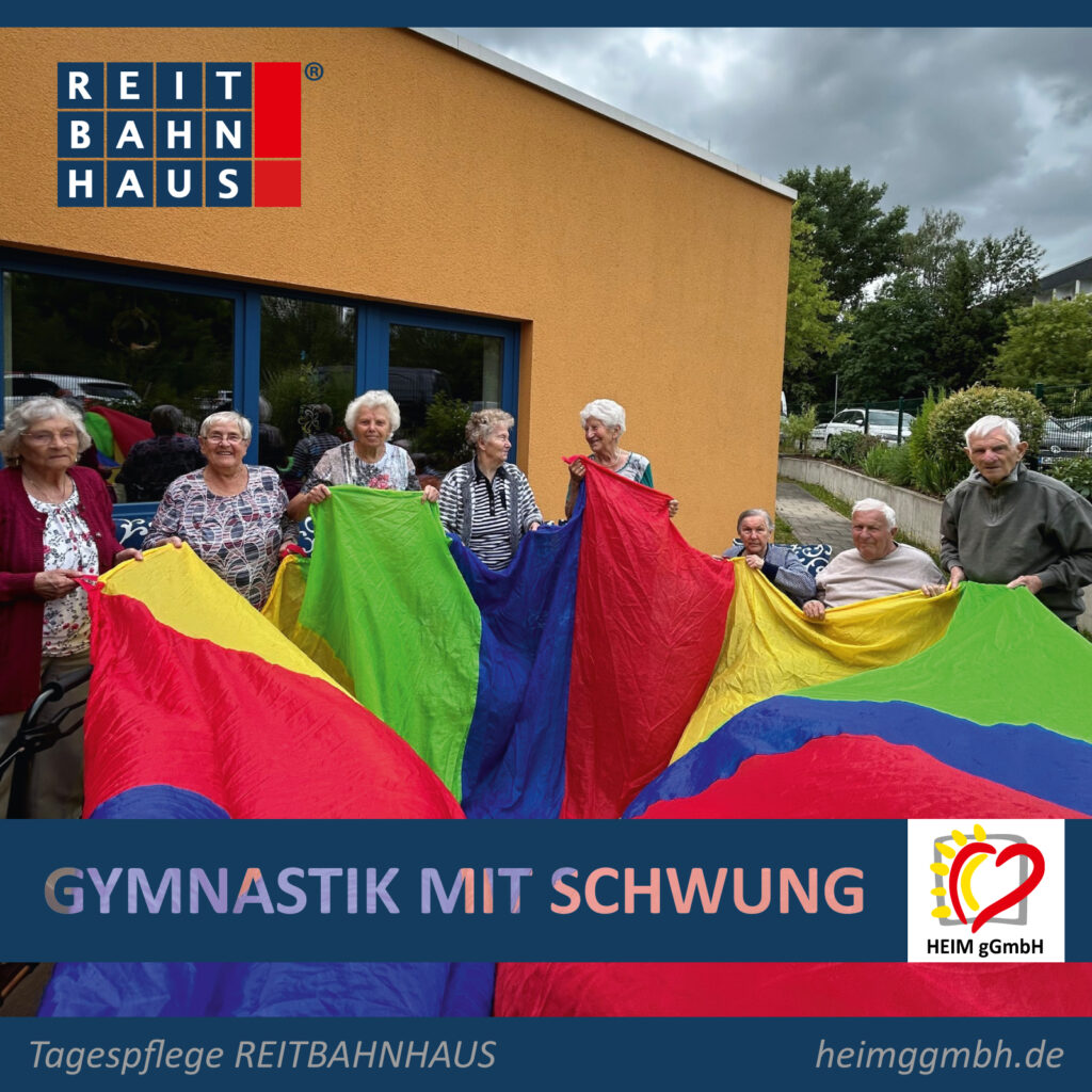 Körperliche und geistige Fitness mit dem Schwungtuch - im Einsatz in der Tagespflege REITBAHNHAUS der HEIM gGmbH in Chemnitz
